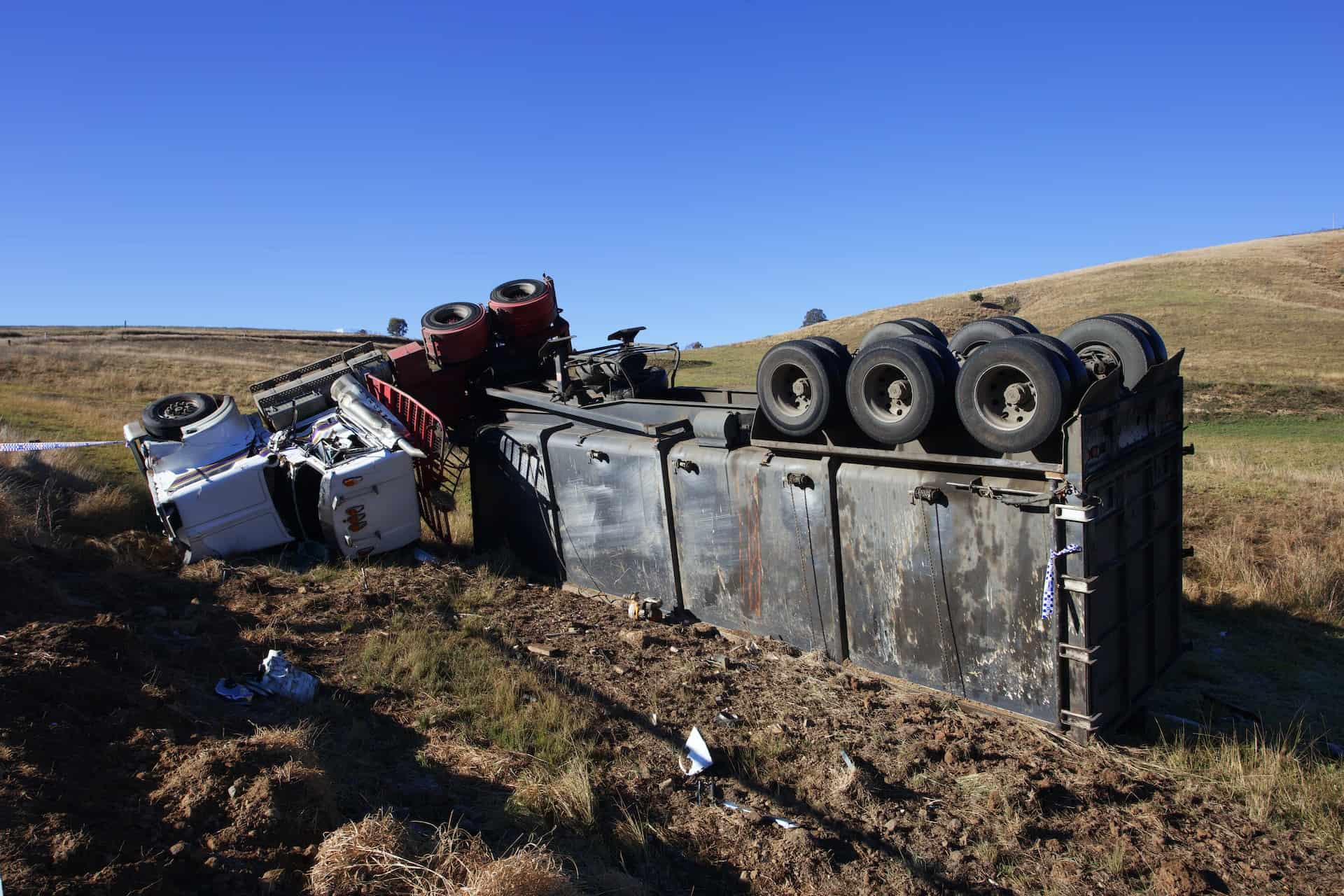stephen-tafra-n6FQT4g1Y8Q-unsplash truck accident